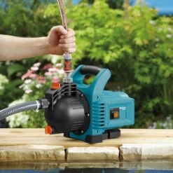 GARDENA - Classic Besproeiingspomp 3000/4 Compleet - Waterpomp - Incl. 3.5 M Aanzuigslang En 20 M Slang 15 GARDENA - Classic Besproeiingspomp 3000/4 Compleet - Waterpomp - Incl. 3.5 M Aanzuigslang En 20 M Slang -Gardena Verkoopwinkel 1200x1200 1173