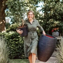 Capi Europe - Vaas Elegant Deluxe Rib NL - 45x72 - Zwart - Voor Binnen En Buiten - KBLR1138 -Gardena Verkoopwinkel 1200x1200 1272