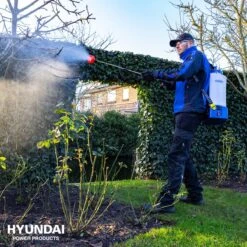 Hyundai Accu Drukspuit Zuurbestendig - Druksproeier 20 Liter - Incl. Rugdrager -Gardena Verkoopwinkel 1200x1200 1520