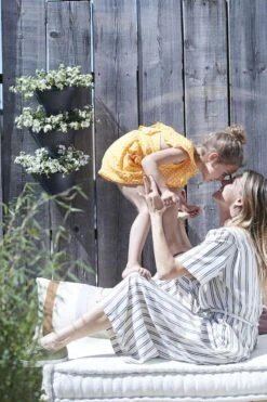 Elho Corsica Vertical Forest 24 - Bloempot Voor Balkonbuiten - Ø 26.7 X H 29.7 Cm - Zwart/Antraciet -Gardena Verkoopwinkel 800x1200 123