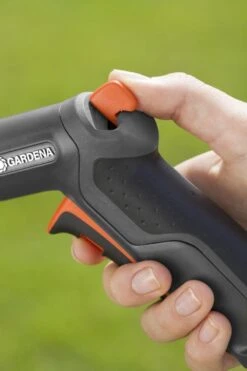 GARDENA - Premium Multifunctionele Broeskop - Exclusief Verlengsteel -Gardena Verkoopwinkel 800x1200 75