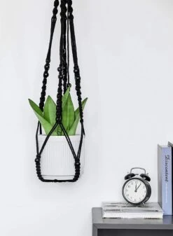 4 Stuks Luxe Macrame Plantenhangers - Boho Handgeweven Katoen Hangpot Voor Binnen/Buiten - Hangende Bloempot Met Kralen - Macramé Touw/Koord Hangplant Houder - Bohemian Wandhanger Decoratie - Plant Hanger - Verticale Tuin Bloempothouder Planthanger -Gardena Verkoopwinkel 880x1200 2
